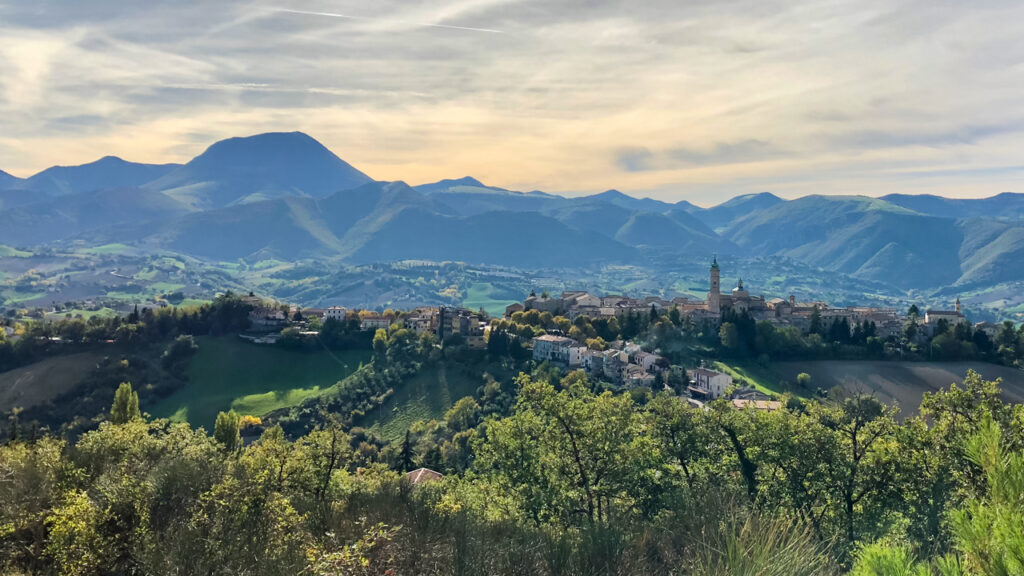 Panoramica Apiro